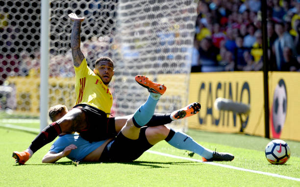 每当他站在 每当他站在