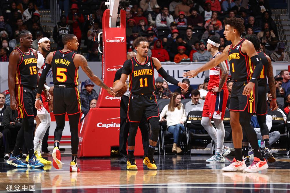 潮中的一部 潮中的一部